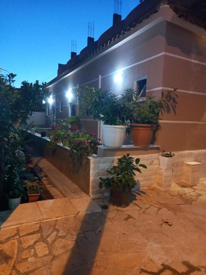 Bar Restorant Hotel Altini Vlorë Exterior foto